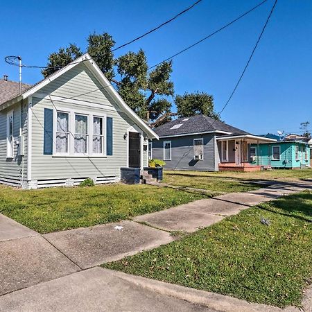 Lake Charles Cottage With Fireplace And Yard! Eksteriør billede